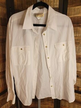 Fred David White Button-Down Shirt with Gold Accent Label